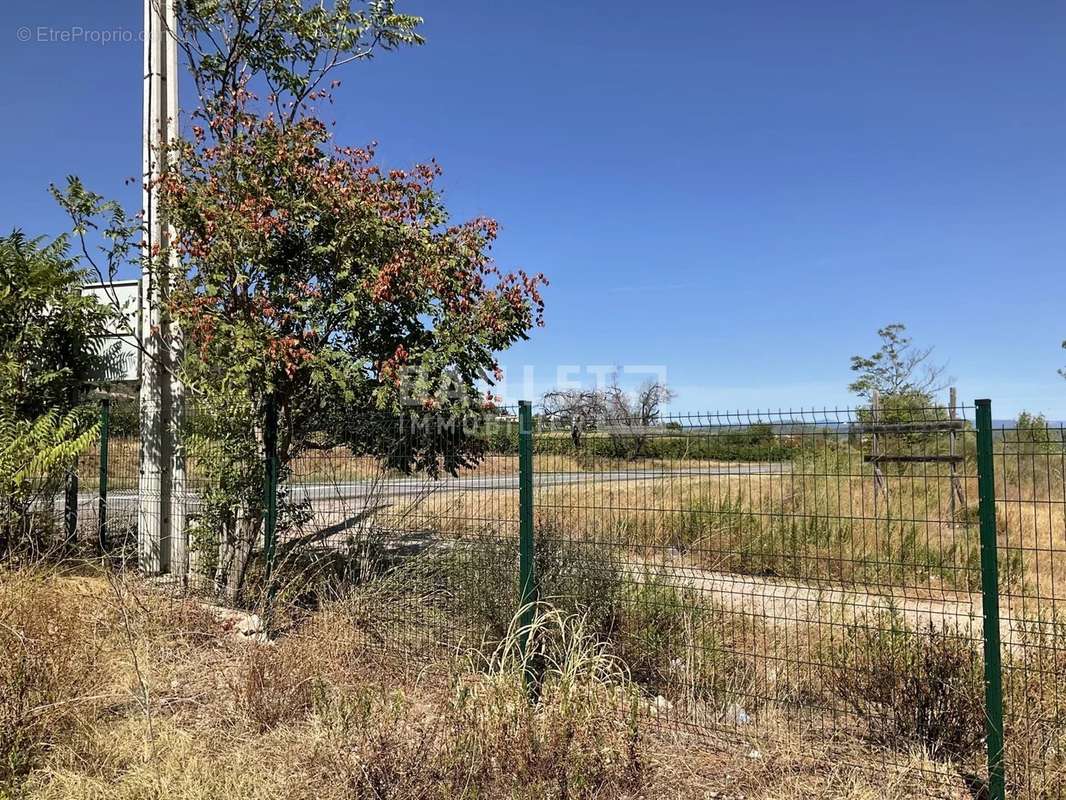 Terrain à VIDAUBAN