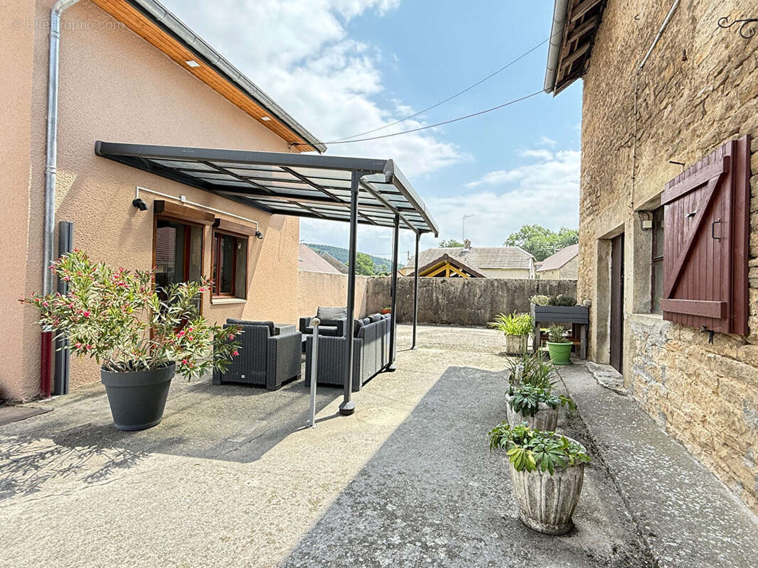 Maison à ORGELET