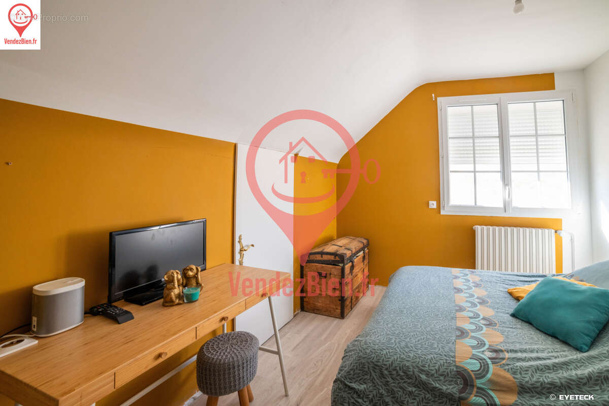 Maison à NEUVY-EN-SULLIAS