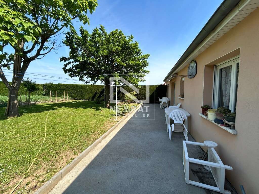 Maison à SENNECEY-LE-GRAND