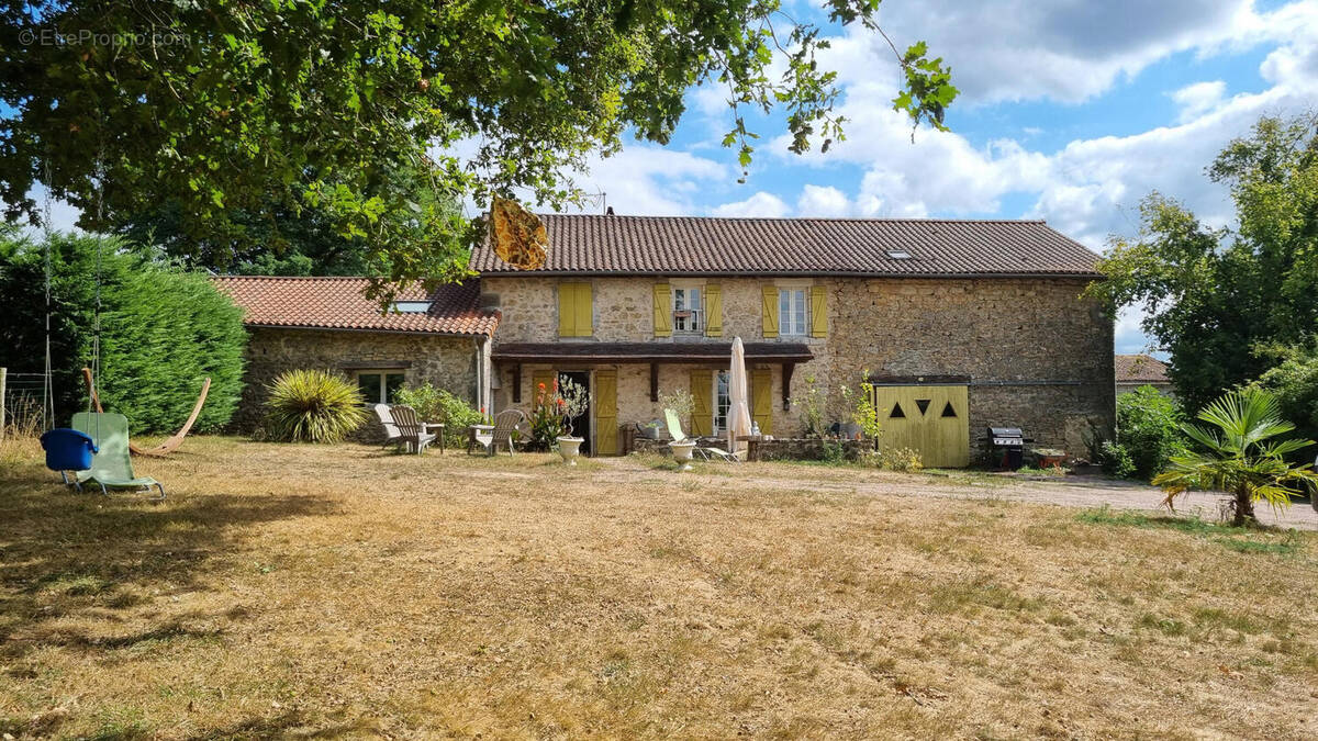 20250822_153132 - Maison à ABJAT-SUR-BANDIAT