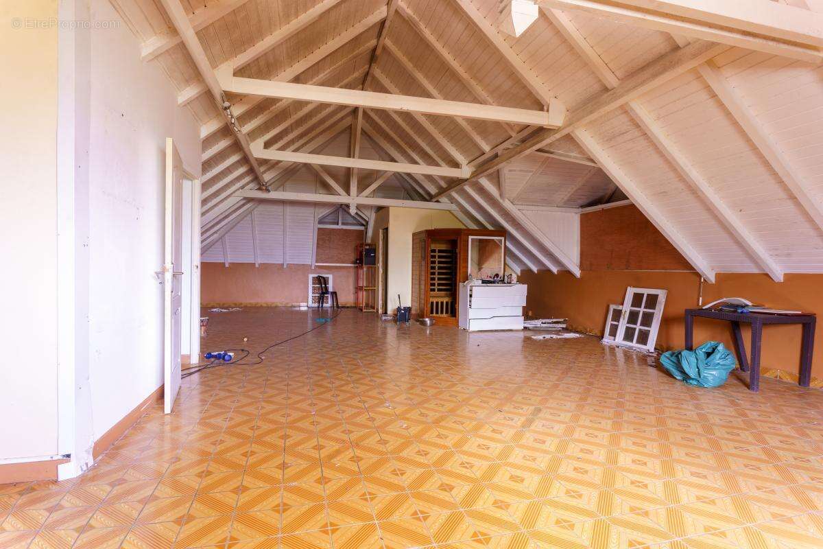 Maison à LAMENTIN