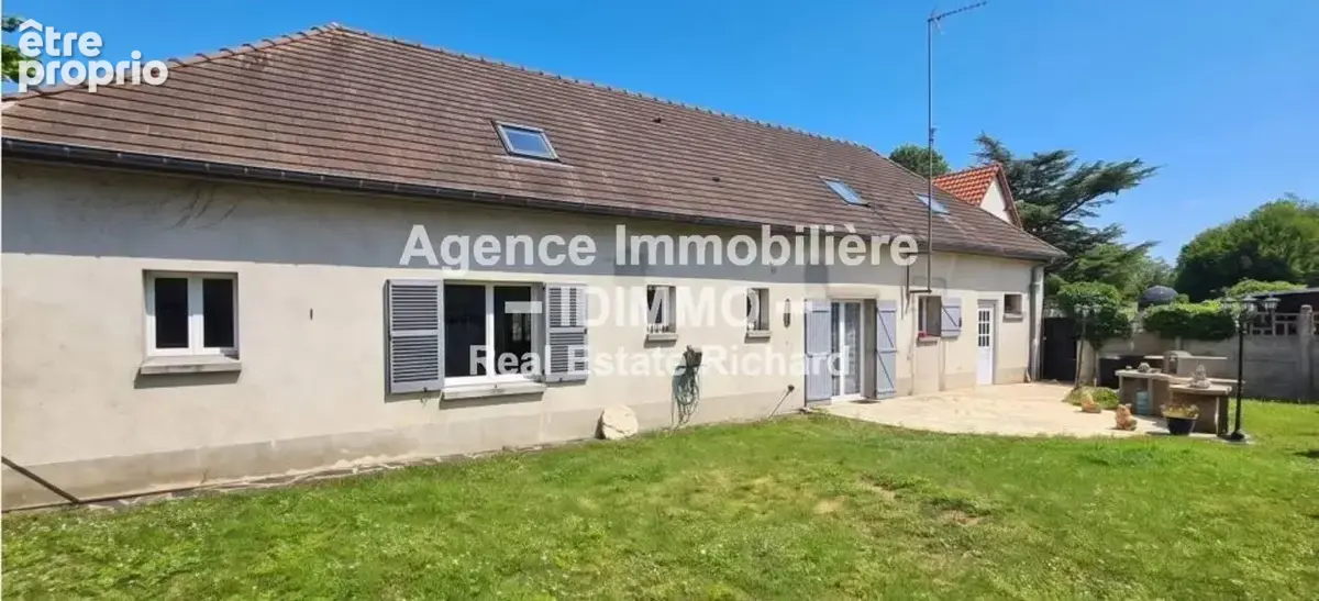 Maison à LORCY