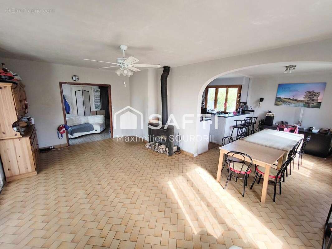 Maison 200 m² à Peillac  - photo 4