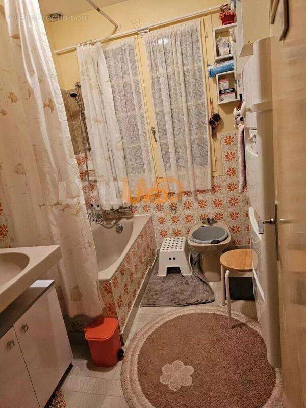 Maison à SAINT-MARTIN-DE-VALAMAS