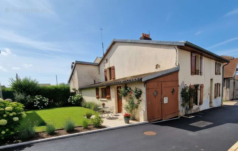 Appartement à VITTEL