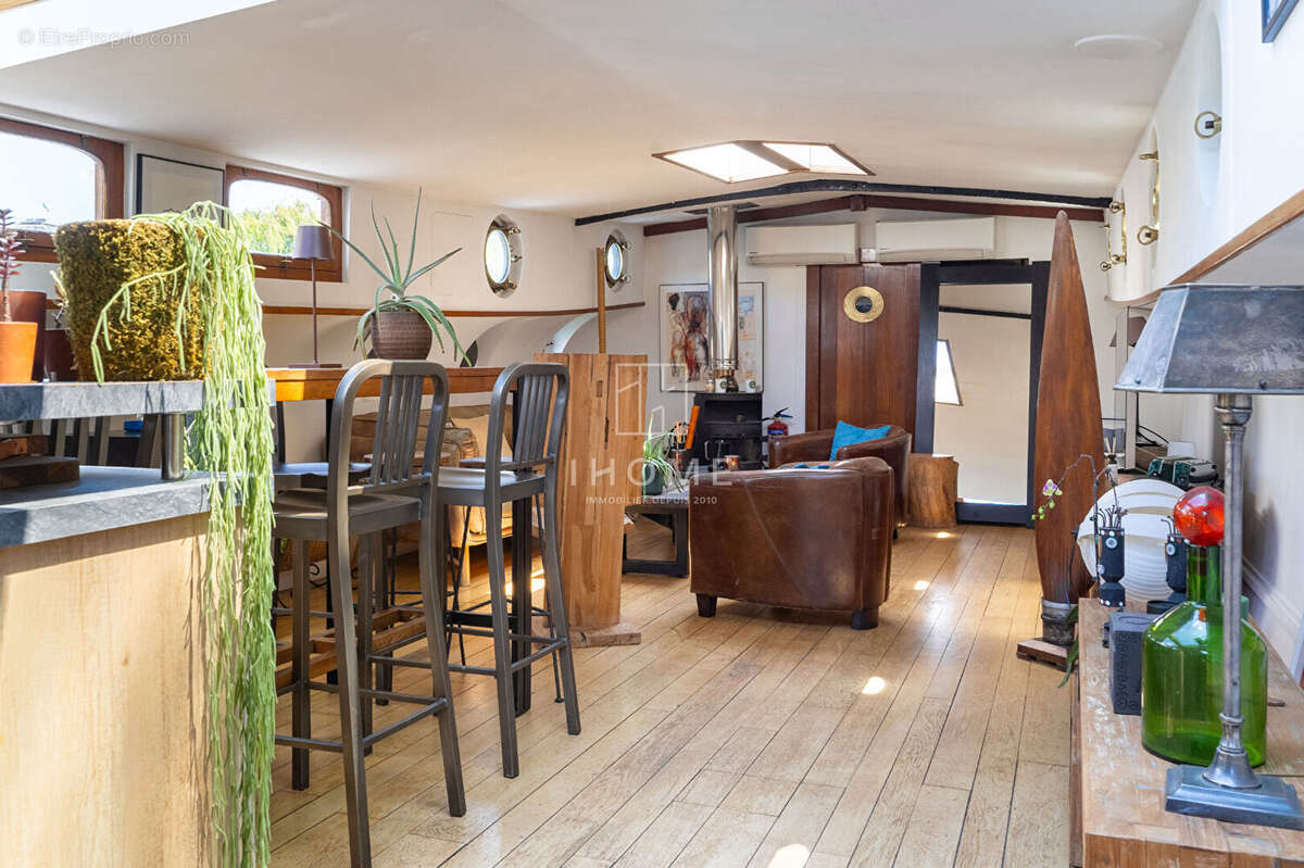 Appartement à PARIS-6E