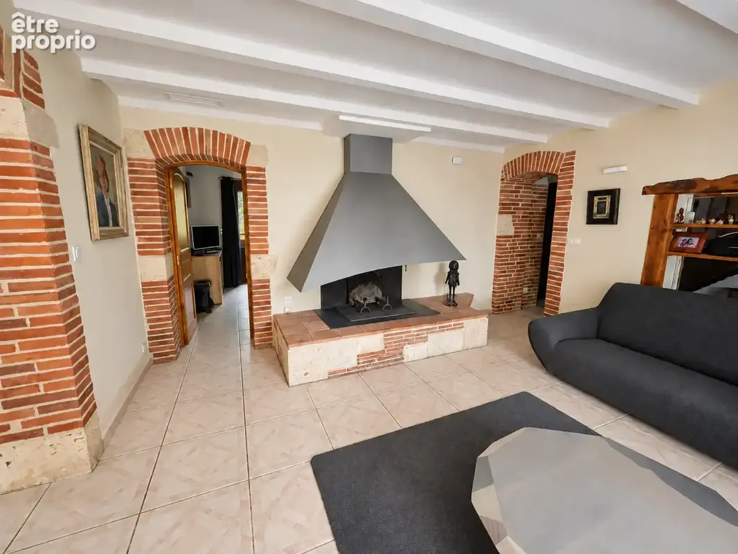 Belle maison de caractère rénovée sur un parc arboré de 4 801 m2 avec piscine - photo 14