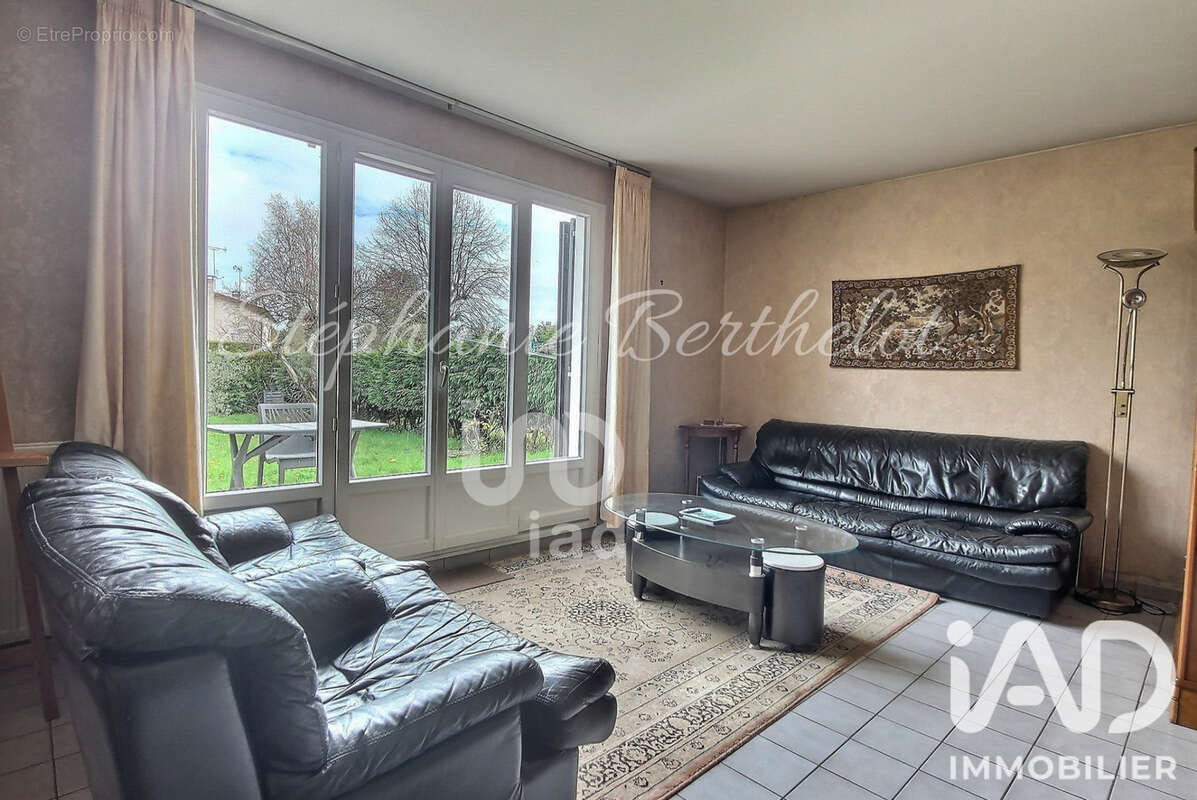 Maison 88 m² à Claye-Souilly  - photo 3