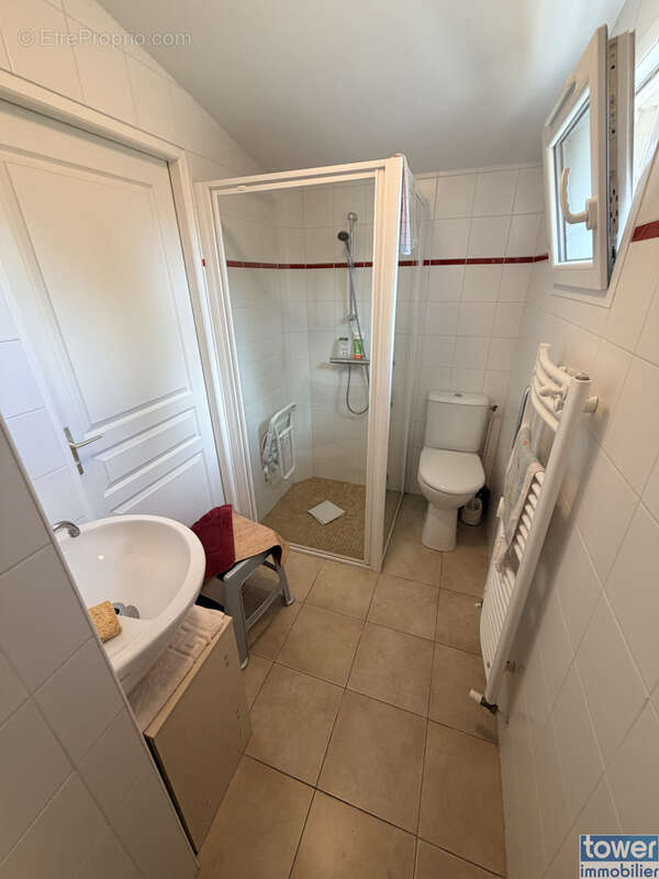 Maison de village de 150 m2 avec 5 chambres, grand garage et jardin - photo 6