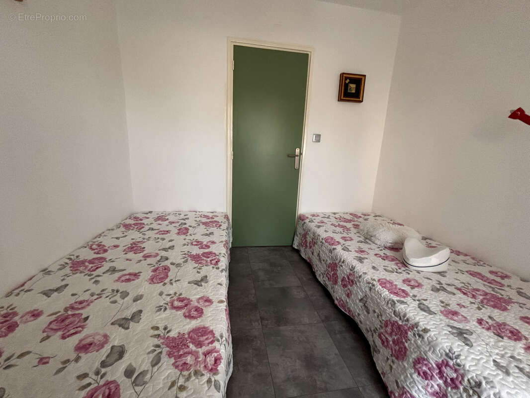 Appartement à SAINT-CYR-SUR-MER