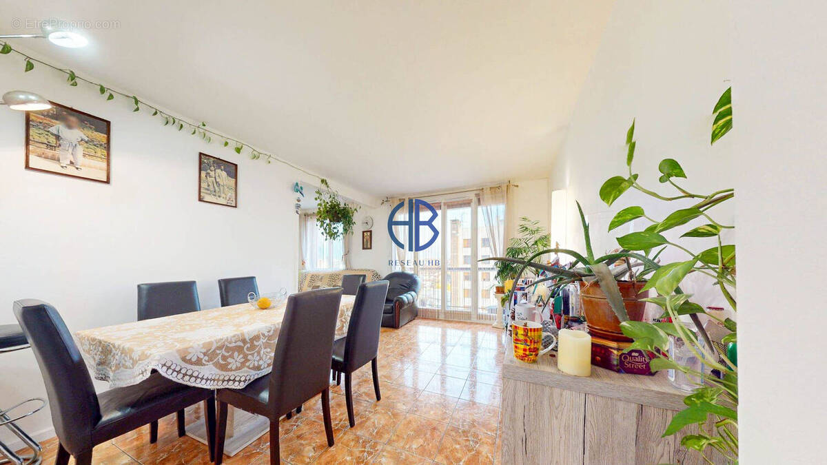 Appartement à BONDY