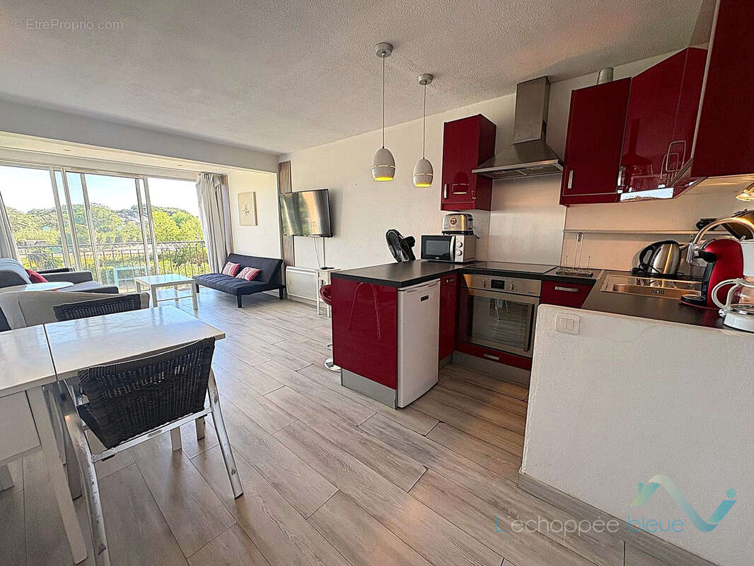 Appartement à GASSIN