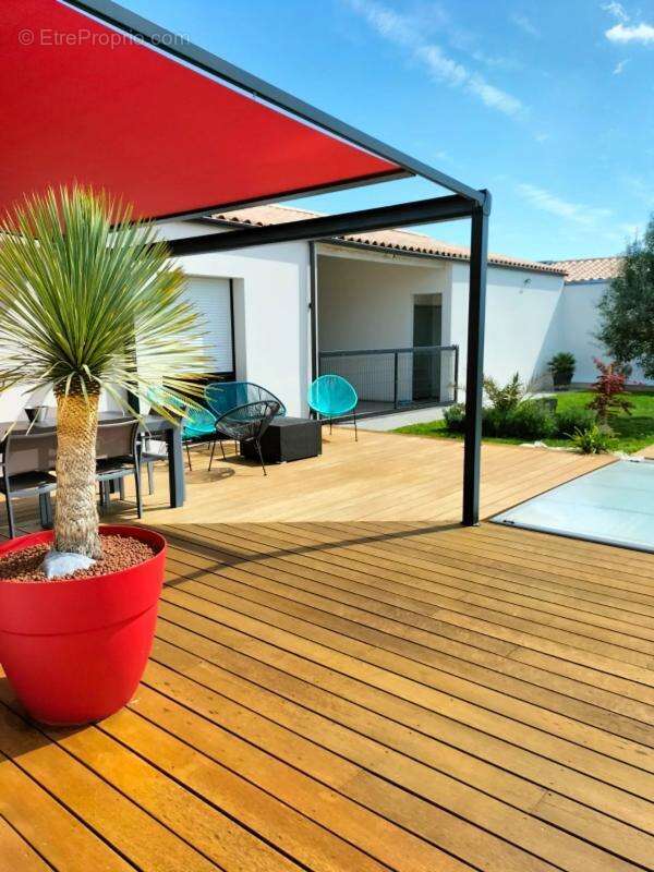 Maison à SAINT-JEAN-DE-LIVERSAY