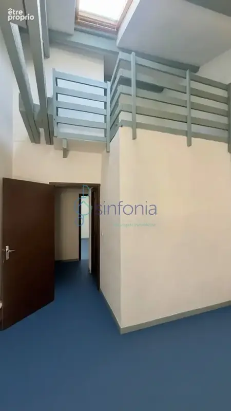 Vente appartement dernier étage T5 de 110 m2 : 3 chambres, 2 pièces de vie lumineuses et de beaux volumes. Ba - photo 8