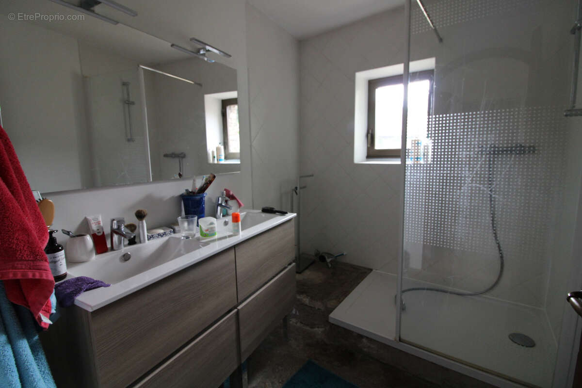 Maison à COLOMBIERES-SUR-ORB