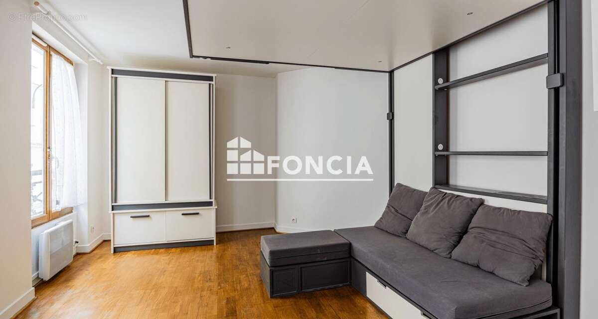 Appartement à PARIS-11E