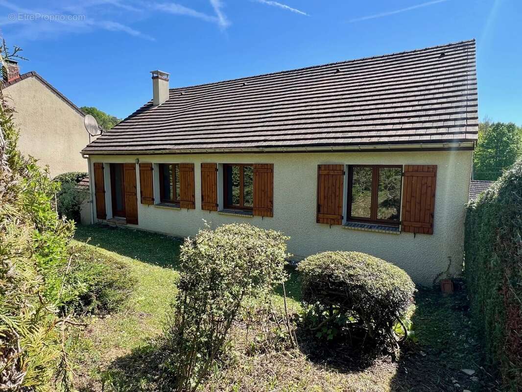 Maison à EZY-SUR-EURE
