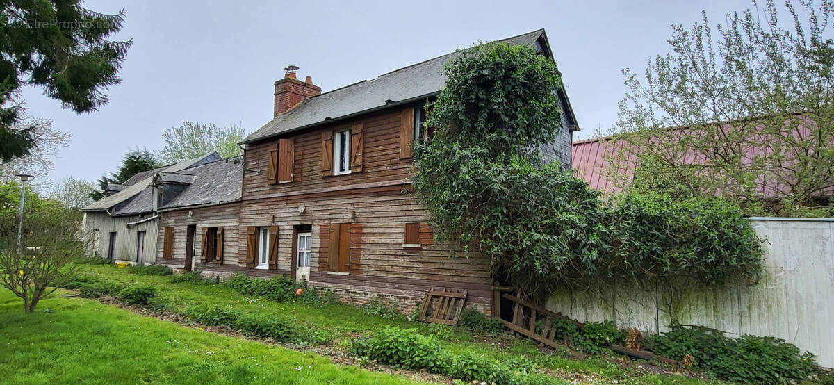 Maison à SAINT-NICOLAS-D'ALIERMONT
