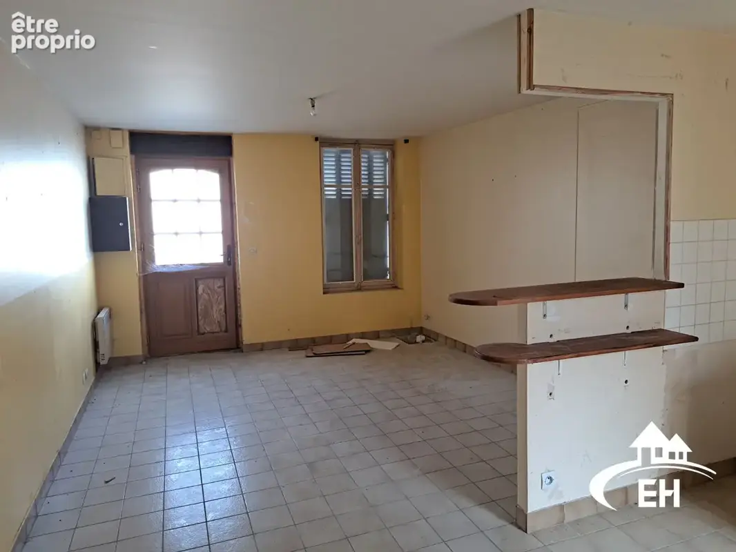 Maison de ville a restaurer - photo 3