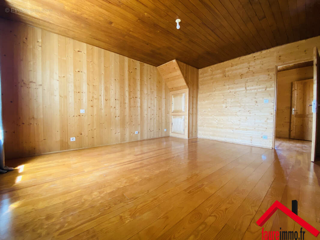 Maison à SAINTE-FEREOLE