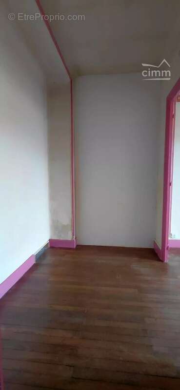 Appartement de 42 m2 à rénover idéal investisseurs - photo 4