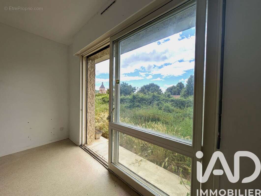 Maison 174 m² à Saint-Felicien  - photo 7