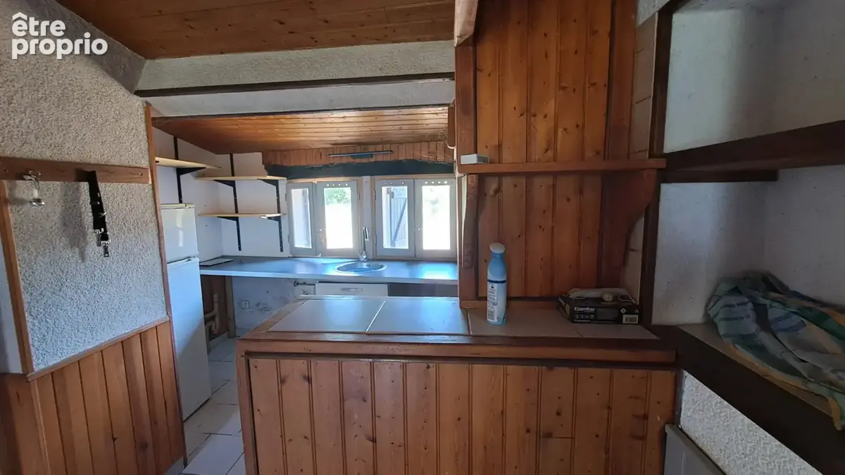 Ensemble immobilier de 4 logements en pierres sur une parcelle de 3109 m2. IDEAL INVESTISSEMENT LOCATIF. - photo 11