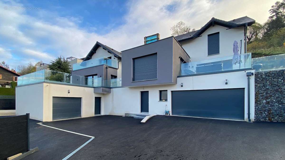 Photo 5 - Maison à CHALLES-LES-EAUX