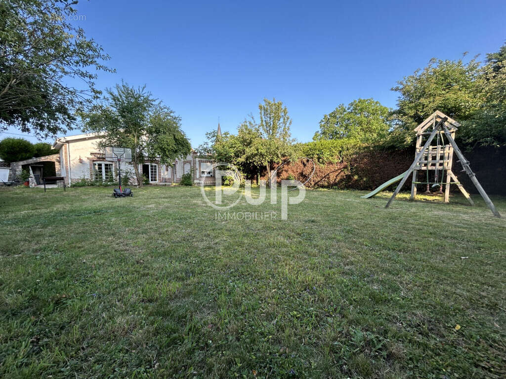 Maison à IZEL-LES-EQUERCHIN