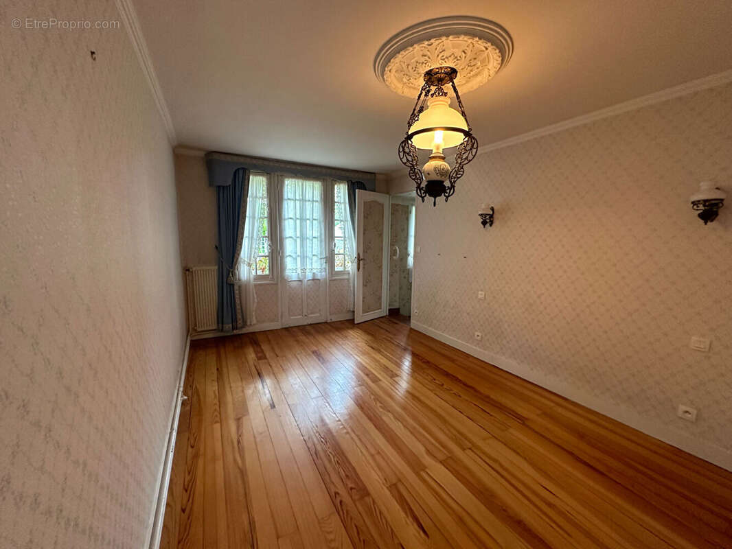 Maison à LE PERCHAY