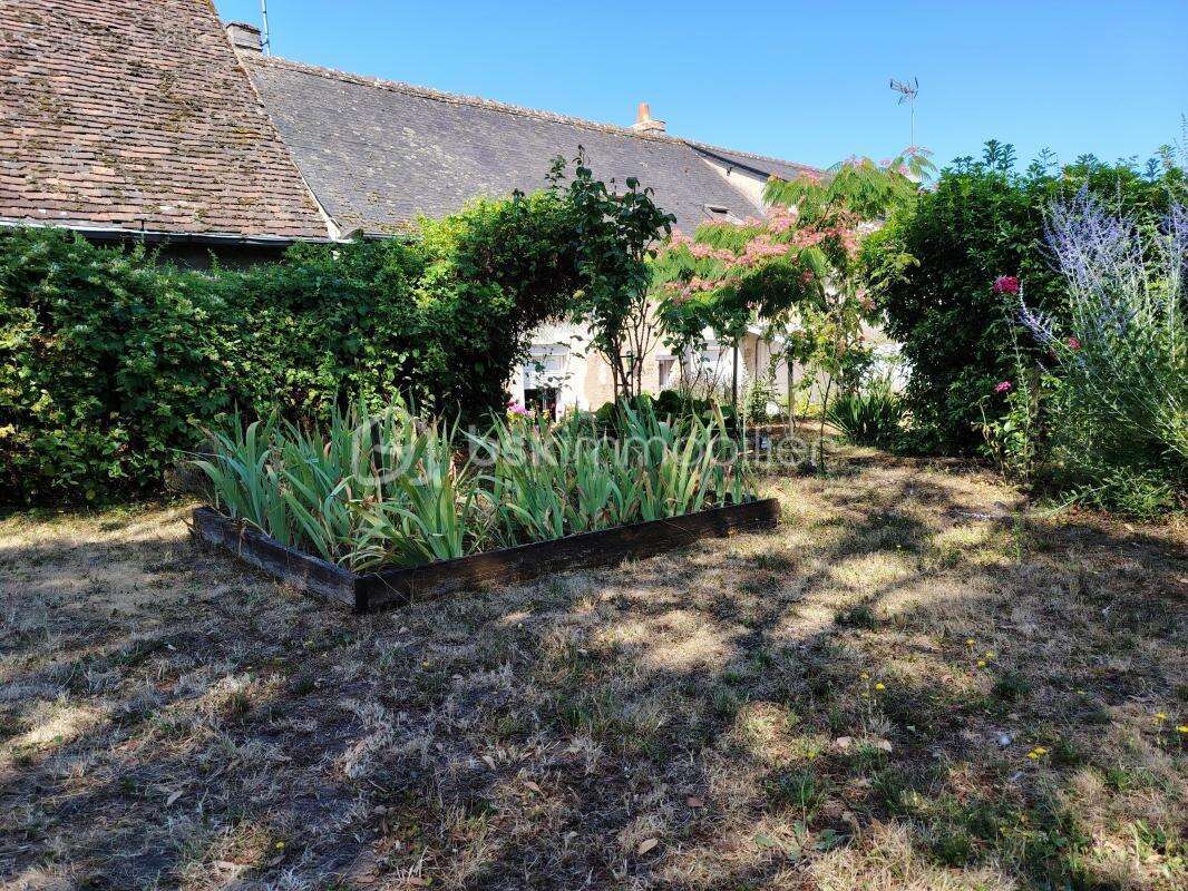 Maison à NEUVILLE-SUR-BRENNE