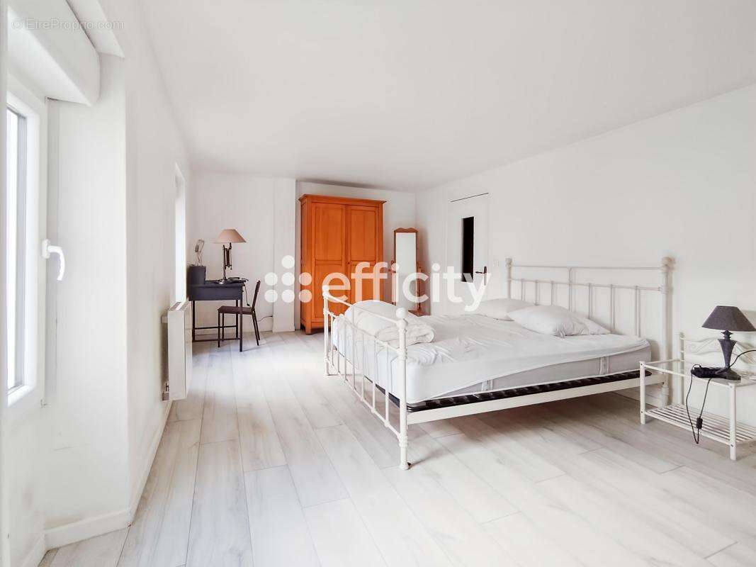 Maison 160 m² à Aigrefeuille-D'aunis  - photo 8