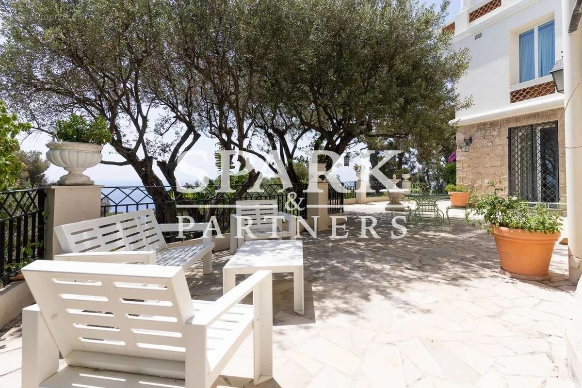 Appartement à CAP-D'AIL