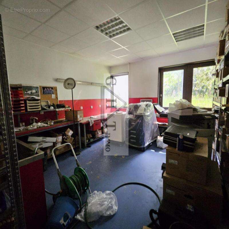 Exclusivite un local d'activite de 350m² / 660 000€ - photo 4