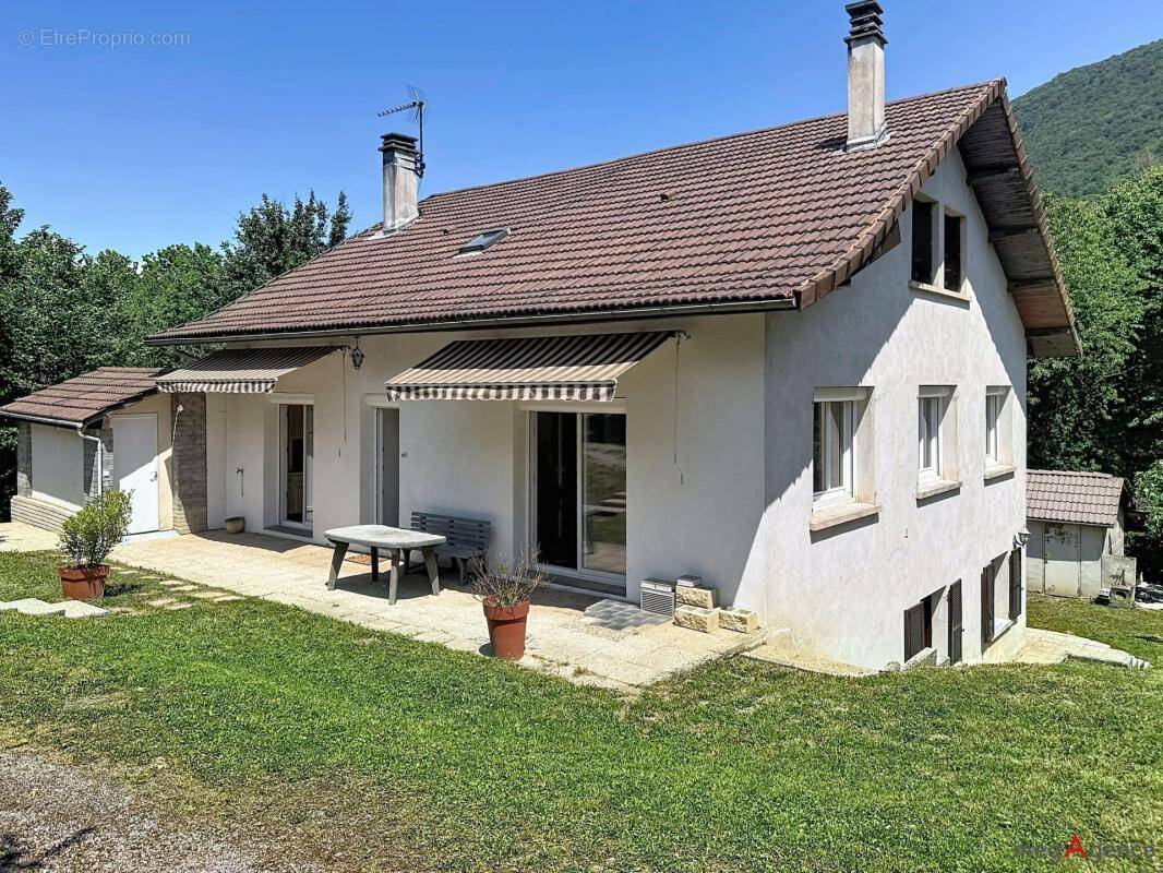 Maison à VIF