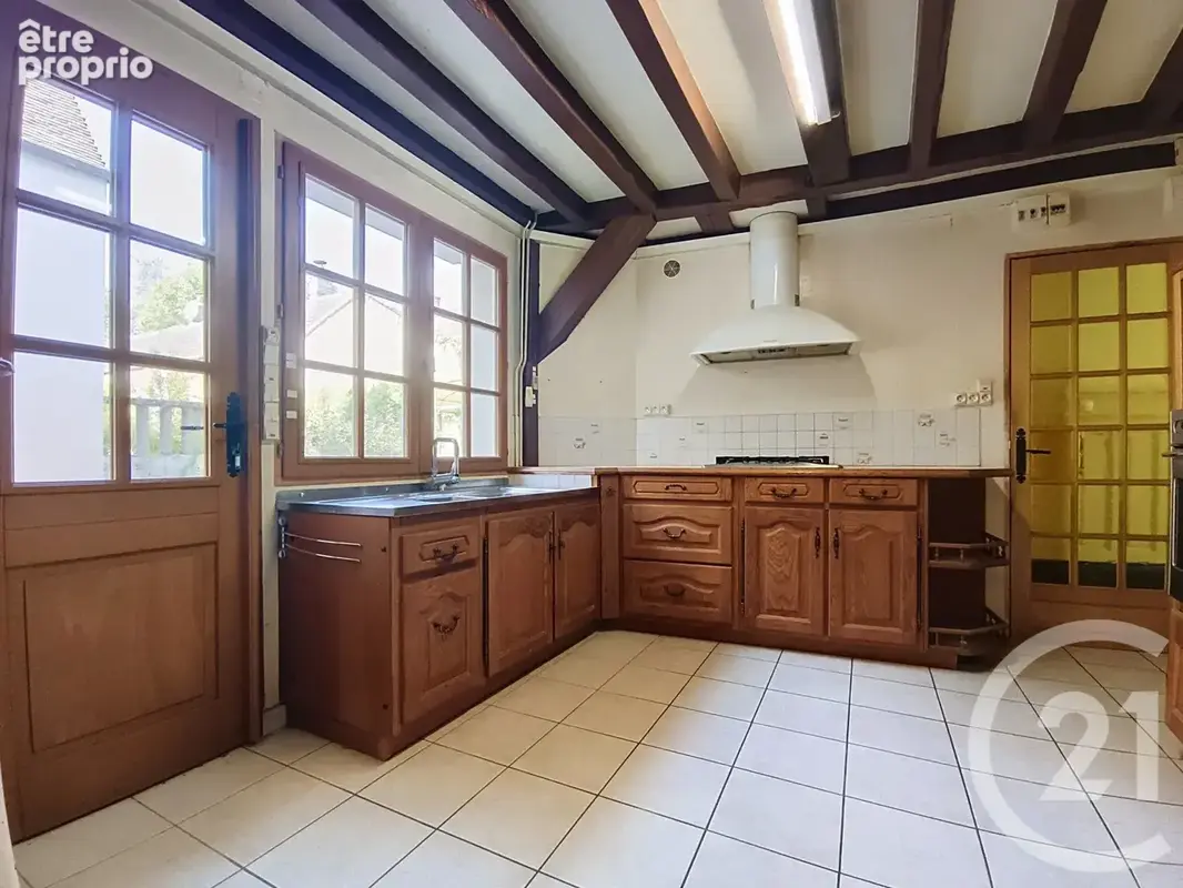 Maison 10 pièces 296 m² à vendre à Donnemarie-Dontilly (77520) - photo 5