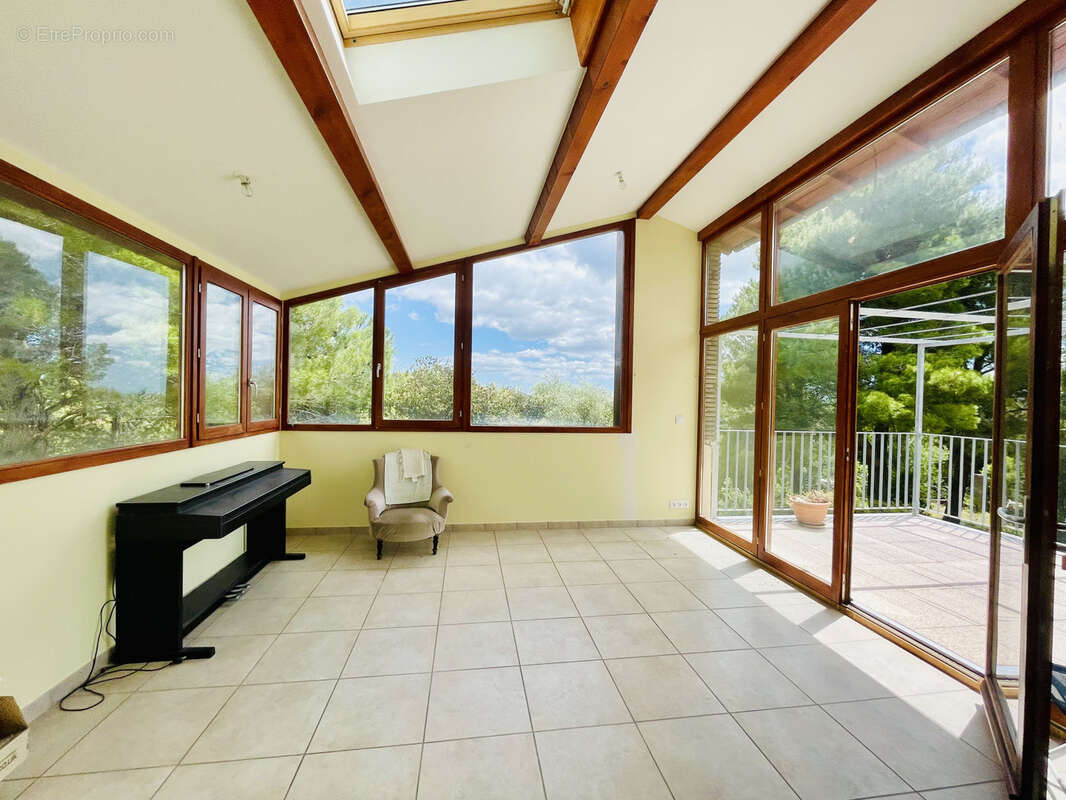 Maison à COMBAILLAUX