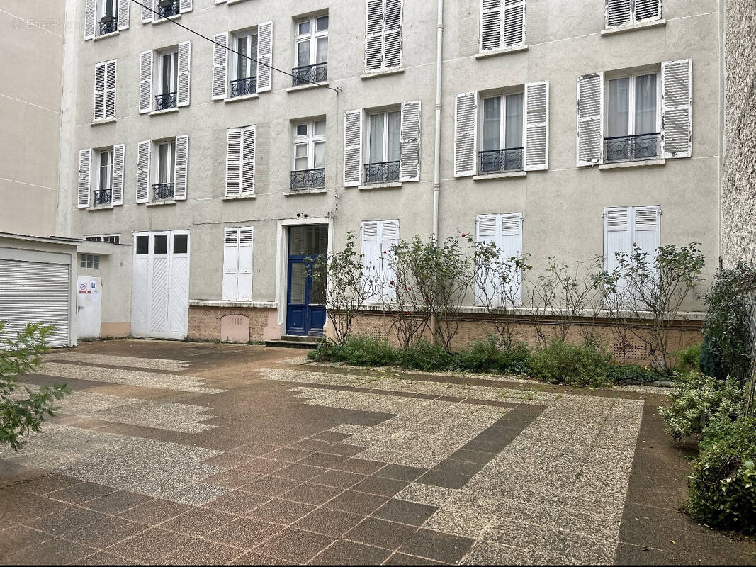 Appartement à CHARENTON-LE-PONT