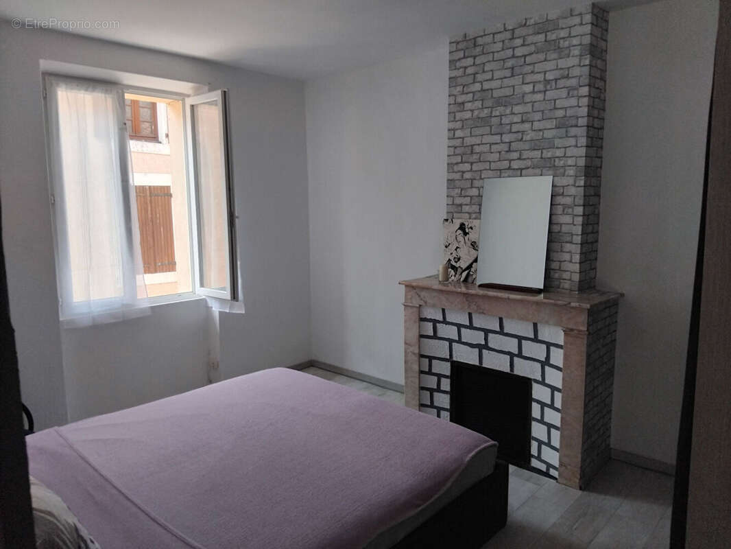 Maison à LEZIGNAN-CORBIERES