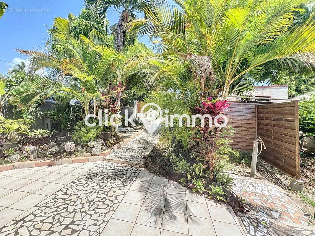 Maison à SAINTE-ANNE