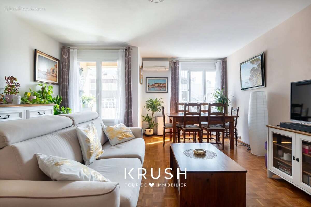 Appartement à MARSEILLE-2E