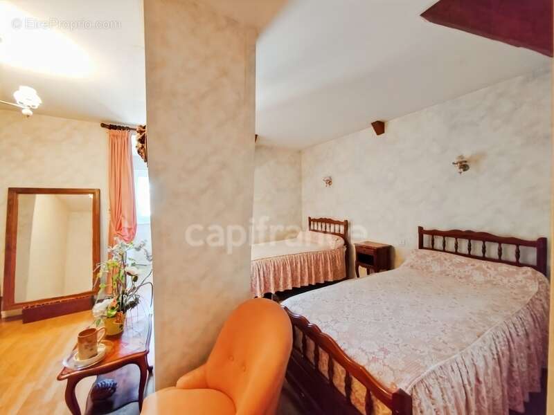 Maison à CHATENOY-EN-BRESSE