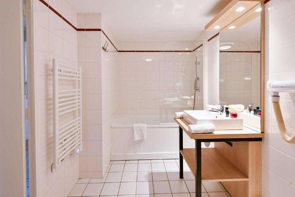INVESTISSEMENT LOCATIF  Saint-Cyr-l'École  Résidence Affaires Zenitude Versailles Saint-Cyr-l'École - 6.36 % de rentabilité - photo 4