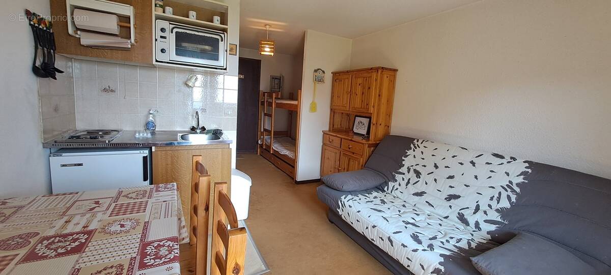 Appartement à MORILLON