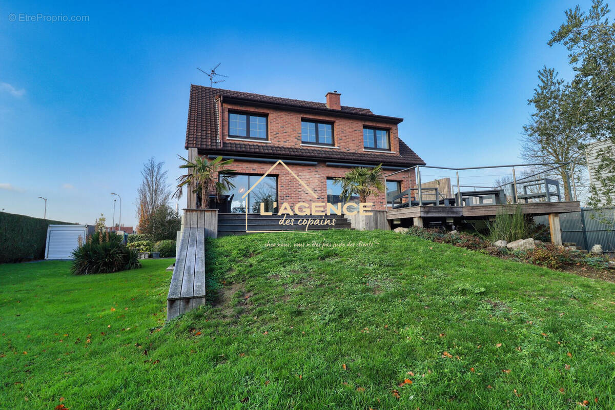 Maison à HAZEBROUCK