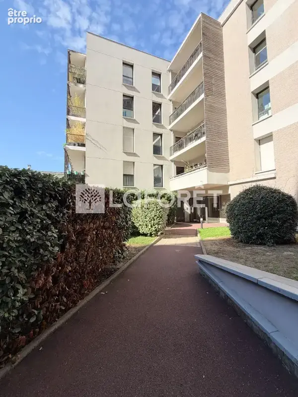 3 pièces de 67 m² avec balcon de 8 m² au calme - photo 13