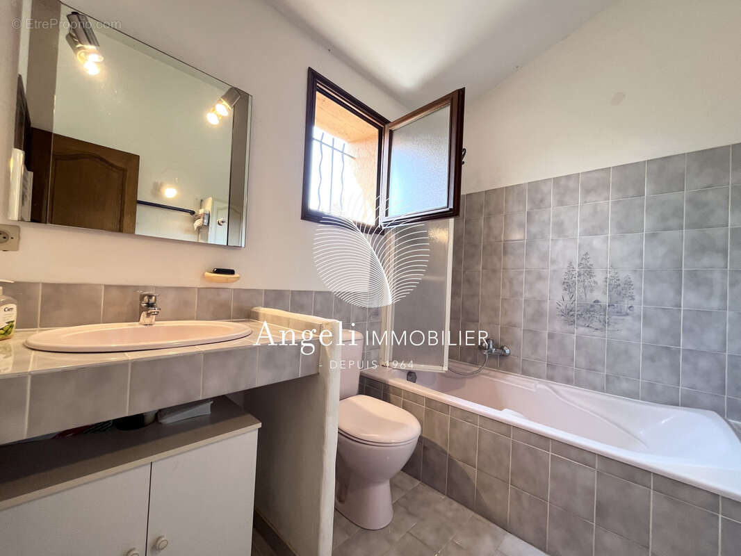 Villa Provençale vue mer - Saint AYGULF - photo 12