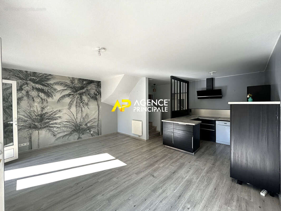 BEZONS _ Maison de ville 5 pièces 104 m2 - photo 2