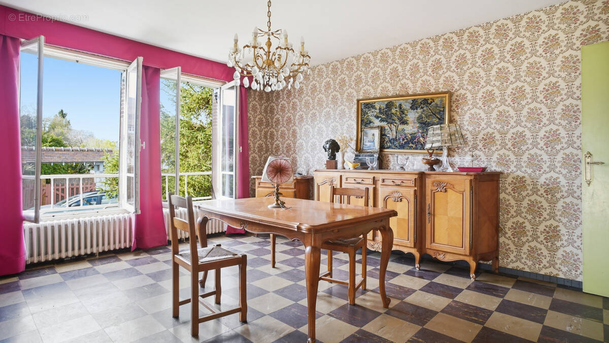 Maison à MORET-SUR-LOING